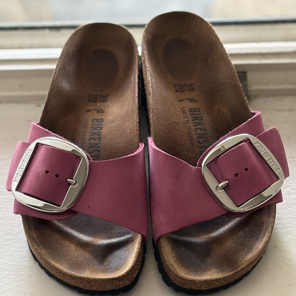 Birkenstock Women's Fuchsia Sandals